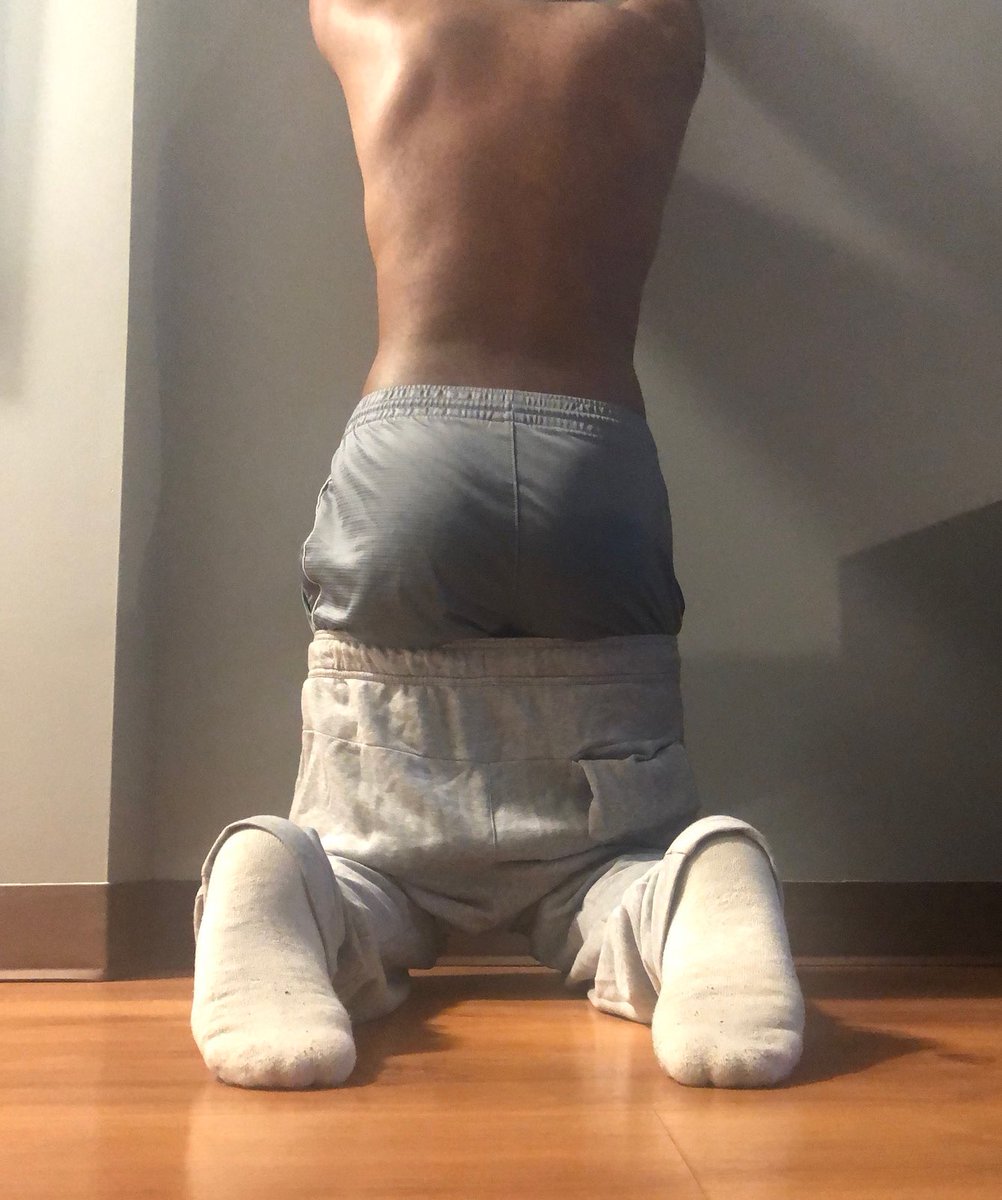 SweatySocksSub's tweet image. Stimmy and tax refund are here!! Who wants to come to DC this weekend and get SERVED? DM me. #gayfootworship #gayfootfetishnation #footfetishnation #gayfeet #malefeet #malefootworship #master #footslave #hairyfeet #bigfeet #findom #sub #cashslave #cashmaster #feet #socks #toes