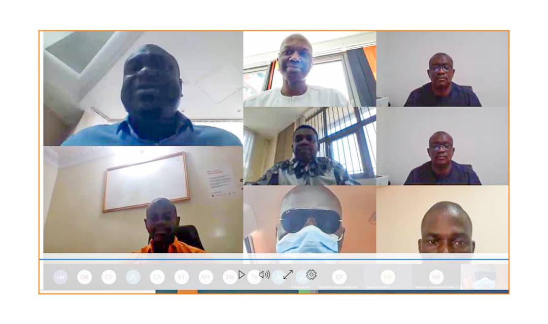 Meeting digital avec les managers (114) : bilan 2020, les grandes orientations 2021, rappel de <a href="/BrelotteBa/">Brelotte Ba</a> sur la crise COVID, accent a été mis sur les grands projets de transformation de l'Ese. Mobilisation de tous pour relever les defis #plusfortsensemble, #PE2022, <a href="/Orange_Mali/">Orange Mali</a>