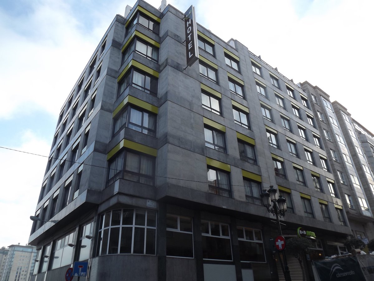 POINTER_INVEST's tweet image. En junio de 2016 firmamos nuestro primer contrato con @BBHotelsSpain para hacernos cargo del Project Management de su hotel en #Vigo. El trabajo incluyó la gestión del tiempo y el presupuesto, consiguiendo optimizar los recursos para ejecutar la obra en un plazo muy breve.