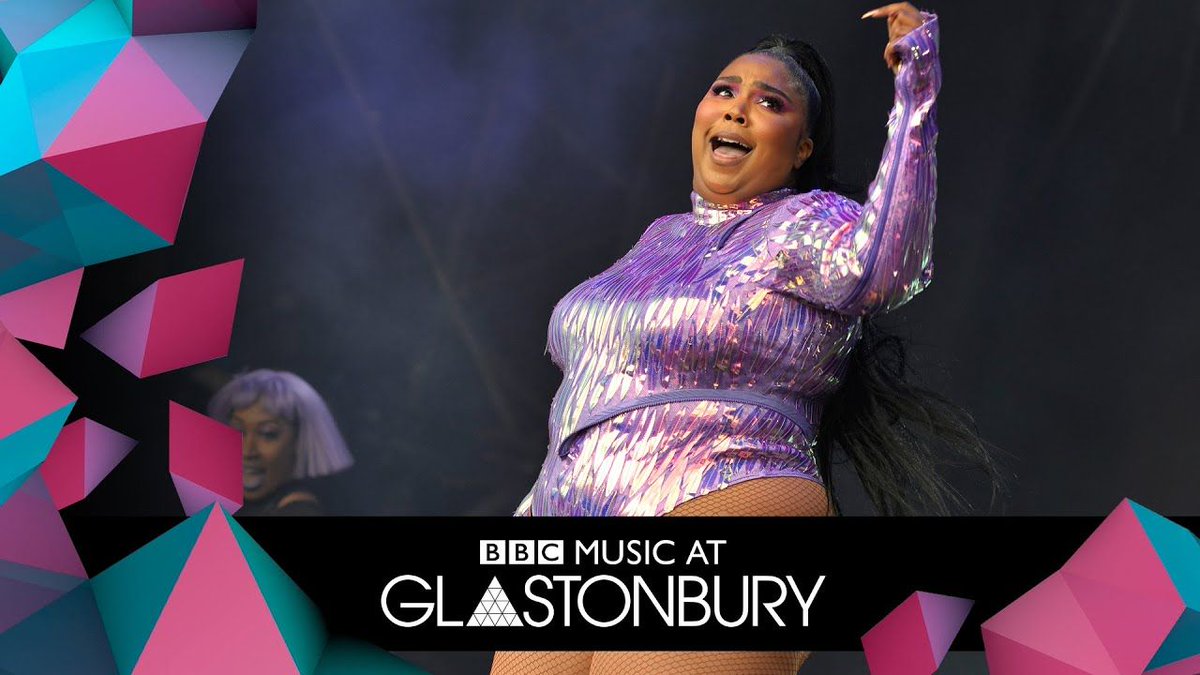 u_gigs's tweet photo. Throwback to Glastonbury 2019, for that summer festival feeling! 
https://t.co/uCeXJz3BnW
.
.
.
#throwbackthursday #musicislife #singers #ugigs #ugigsstream #summervibes #summer2021 #livemusic #musicapp #newapp #newbusiness #livestream #stream #musiclife #newmusic https://t.co/Rk1mWzYe1L