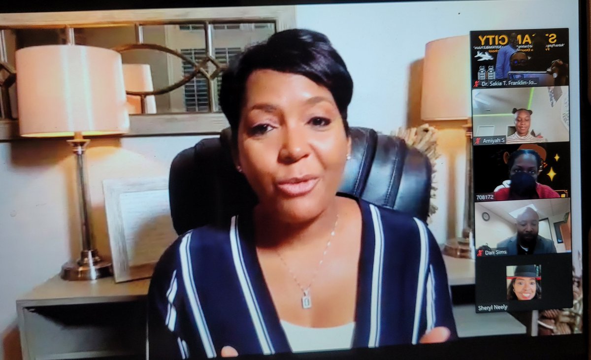 apsDouglassHigh's tweet photo. Our very own Mayor Keisha Lance-Bottoms C/O 87 addressing our Astros....#AstroPride #WereJustDifferent @DrLisaHerring @ArettaBaldon @dan_a_sims @AporteeTportee @jasonesteves @MitchellFor5 https://t.co/AhcEEaLHJm