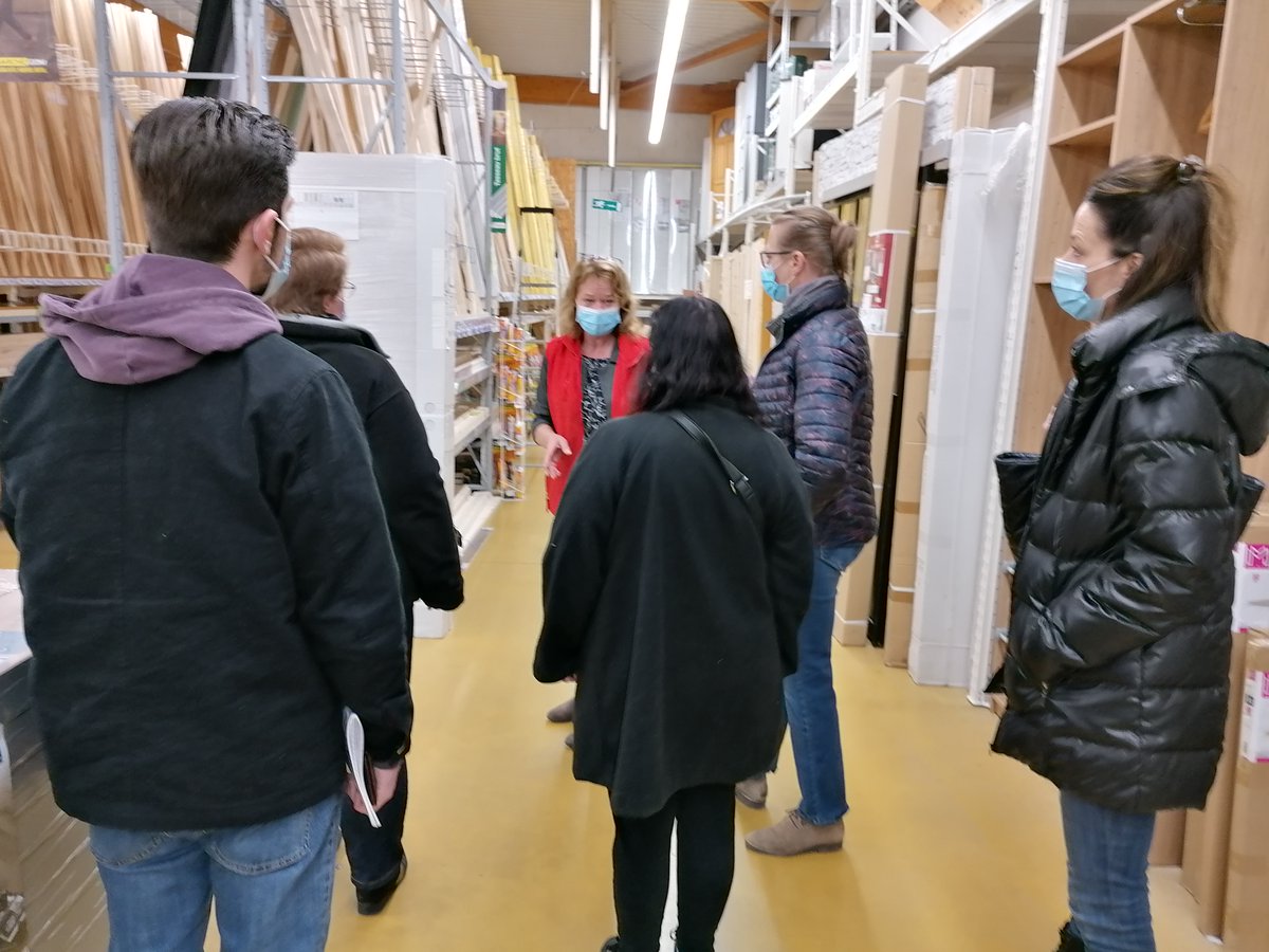 #TousMobilisés Visite du Bricomarché de Checy par des chercheurs(ses) d'emploi afin d'intégrer des postes de #vendeur(se) rayon bricolage et jardinerie 🌳🛠️🌺Merci pour cet accueil et les immersions à venir @poleemploi_RCVL <a href="/patrick_boissy/">Patrick BOISSY</a> <a href="/CaroLeFloch45/">Caroline Le Floch</a>  <a href="/fougereau/">Sophie Fougereau</a>