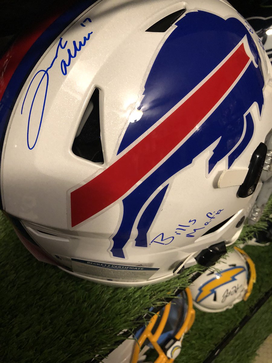 CGlaze81's tweet photo. Thanks @JoshAllenQB for this beaut!! @PFTCommenter @BarstoolBigCat #DraftJoshAllen https://t.co/tWe7cmJOlU