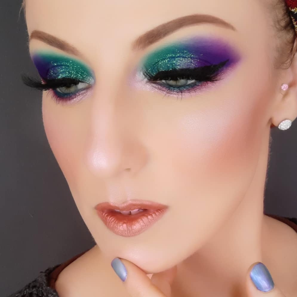 Featuring the #glamandgorgeous palette from #delightfullyflawless