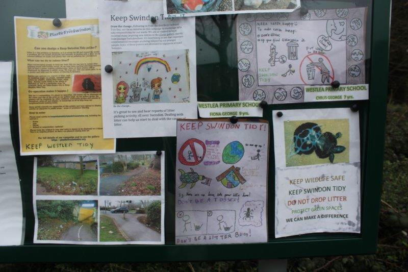 Issue 6 of #plasticfree #Swindon newsletter is on their website now. Thanks to Westlea residents for their poster display 😍 plasticfreeswindon.org/newsletter/iss…