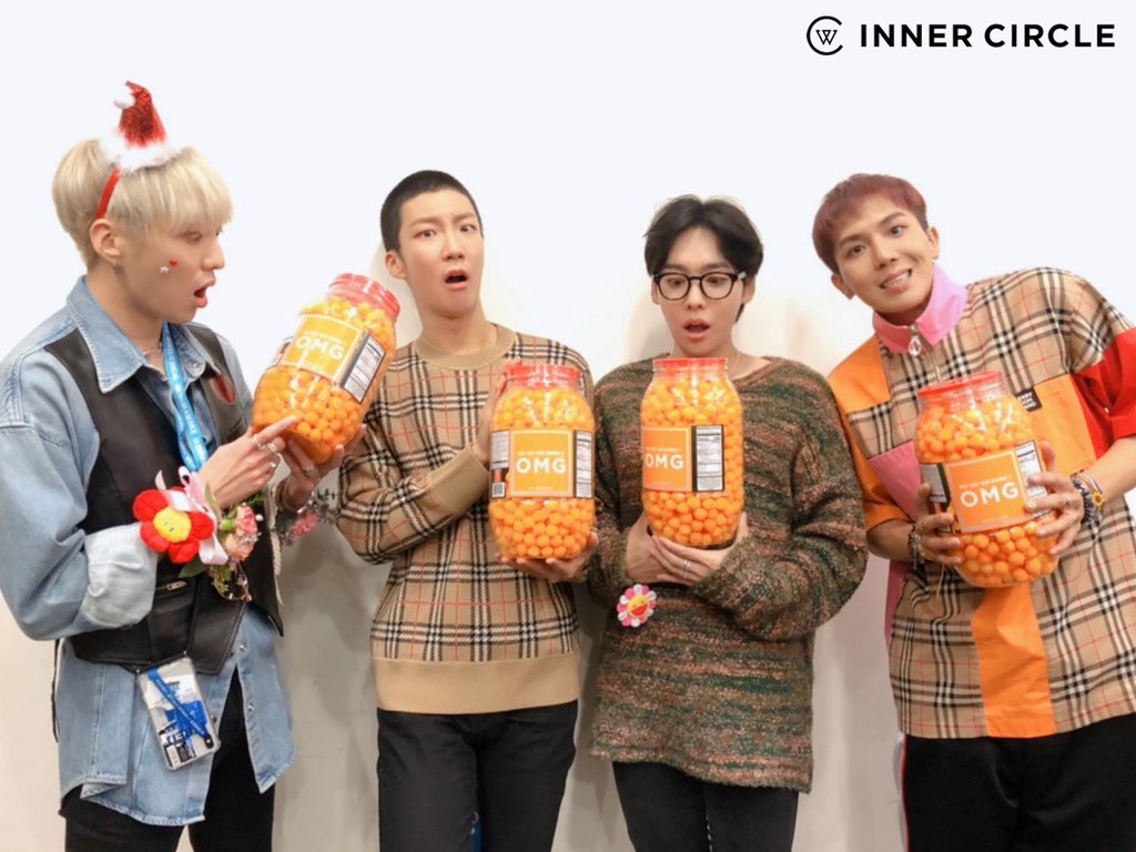 _mohe_mohe_'s tweet photo. WINNER's episode about cheese balls in the community today.
➡️https://t.co/vVxs2H7y9z
#winner #위너 #yoon #mino #hoony #jinu
@official_yoon_ @official_mino_ @official_hoony_ @official_jinu_ https://t.co/m4yRFs6FSz