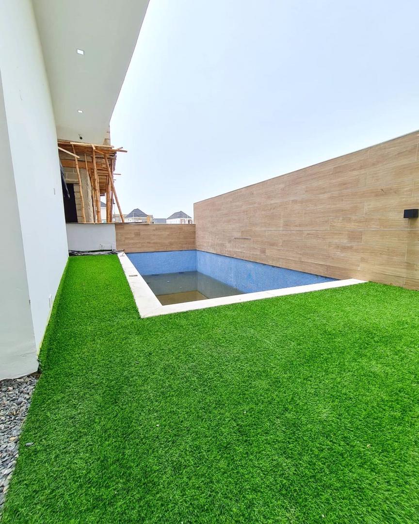 RoyalPropertyEm's tweet photo. FULLY DETACHED DUPLEX WITH BQ AND SWIMMING POOL

LOCATION: LEKKY COUNTY HOMES

TITLE: GOV CONSENT 

PRICE: ₦160M

Chat up an Agent for inspection :Message Royal Property Empire on WhatsApp https://t.co/ReTn2I8avl

#Ghana #Bitcoin #EricaVerified #LagosIsReady #thursdaymorning https://t.co/iMvdia8hyK