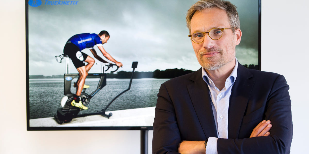 Prachtige ontwikkelingen in de sport dankzij TrueKinetix/Truebike van Bas van Rens. Twee toptriatleten aangetrokken: Matt Russell en Michiel de Wilde.
trikipedia.nl/2021/03/25/mic…