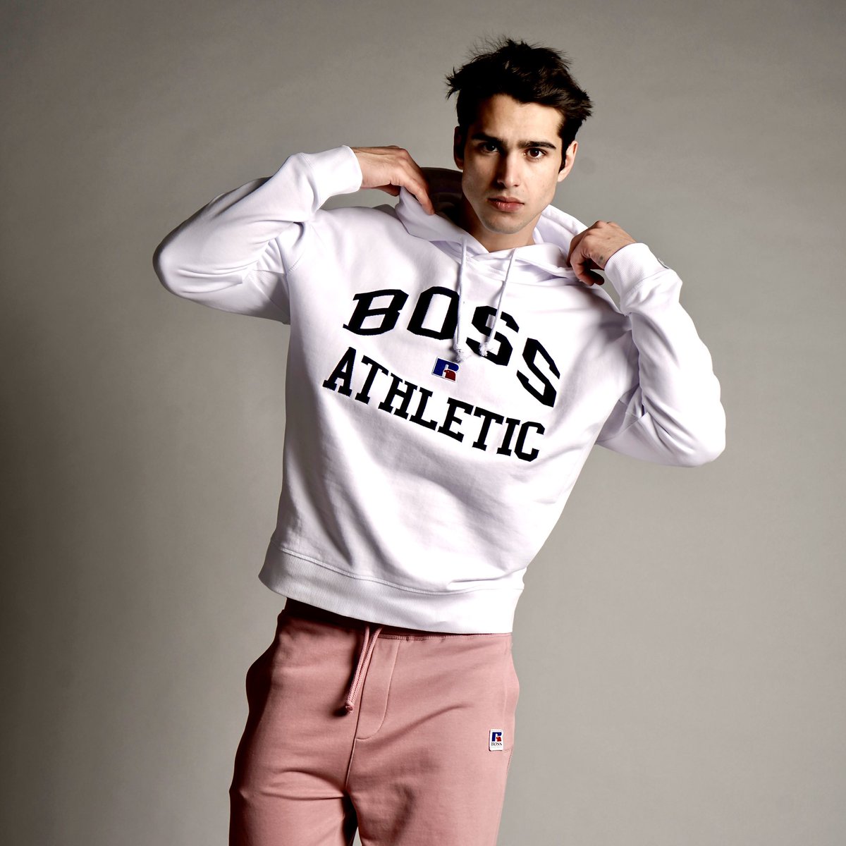 StephanMientus's tweet photo. Alejandro Iborra by Stephan Mientus for BOSS x Russel Athletic on https://t.co/PV5vnbpoKN 
#alejandroiborra #malemodel #hugoboss #russelathletic https://t.co/0JVumlWhJE