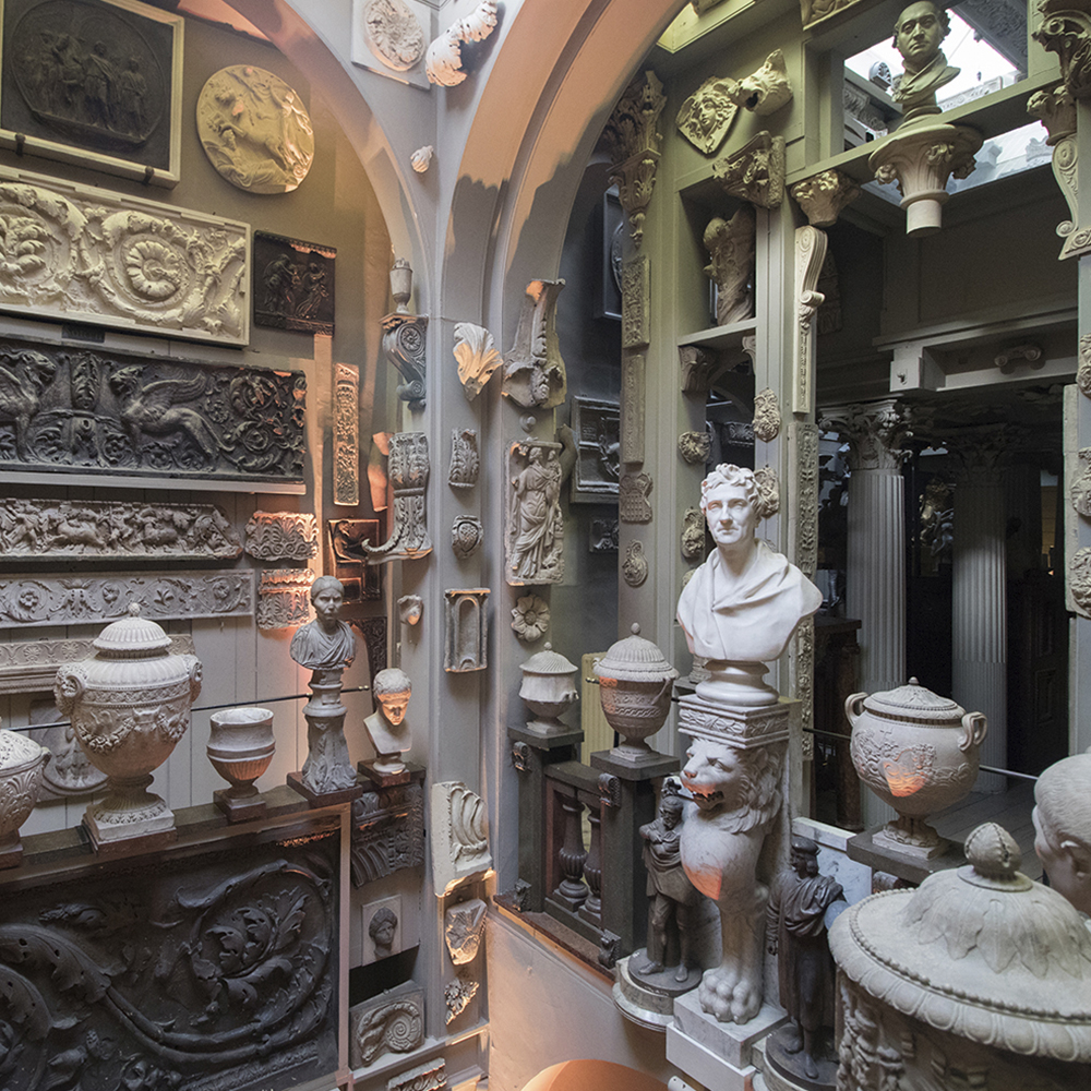 SoaneMuseum's tweet image. The Dome Area, lit up in the evening. Sign up to our email Newsletter and be the first to hear about new online events and news from the Soane: eepurl.com/dt2_AT