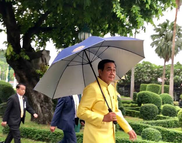 พูรี่ tweet media
