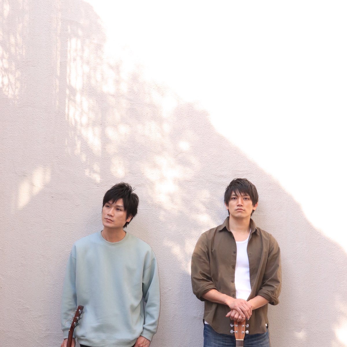 hkc1chome's tweet photo. 【新譜情報】
斉藤和義氏プロデュース
平川地一丁目　両A面シングル発売決定🎼

2004年リリースの『えんぴつで作る歌』以来となる、平川地一丁目×斉藤和義の夢のタッグが実現！

▷リリース情報
『悲しみのない世界へ／玄関灯』
発売日: 2021年4月28日
価格: ¥ 1,000＋税

#平川地一丁目 #斉藤和義 https://t.co/VcmWOBIWRC