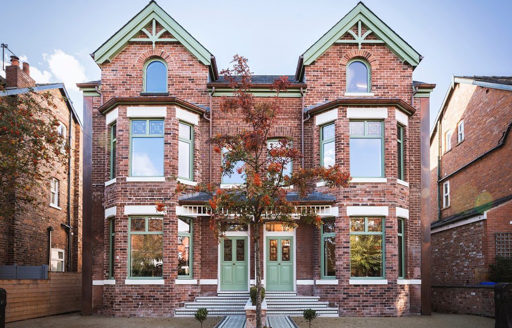 HistoricEngland's tweet photo. Carefully retrofitting our historic homes could save up to 84% in carbon emissions 🏠

This year's Heritage Counts report aims to support and empower the people who look after our historic buildings.

Read the report ➡️  https://t.co/0qWCVvVsbi

#HeritageCounts #HeritageDay https://t.co/CAVQBit5Sd