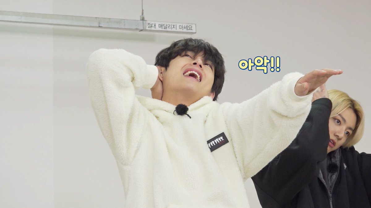 지민투데이☺️💜 tweet media