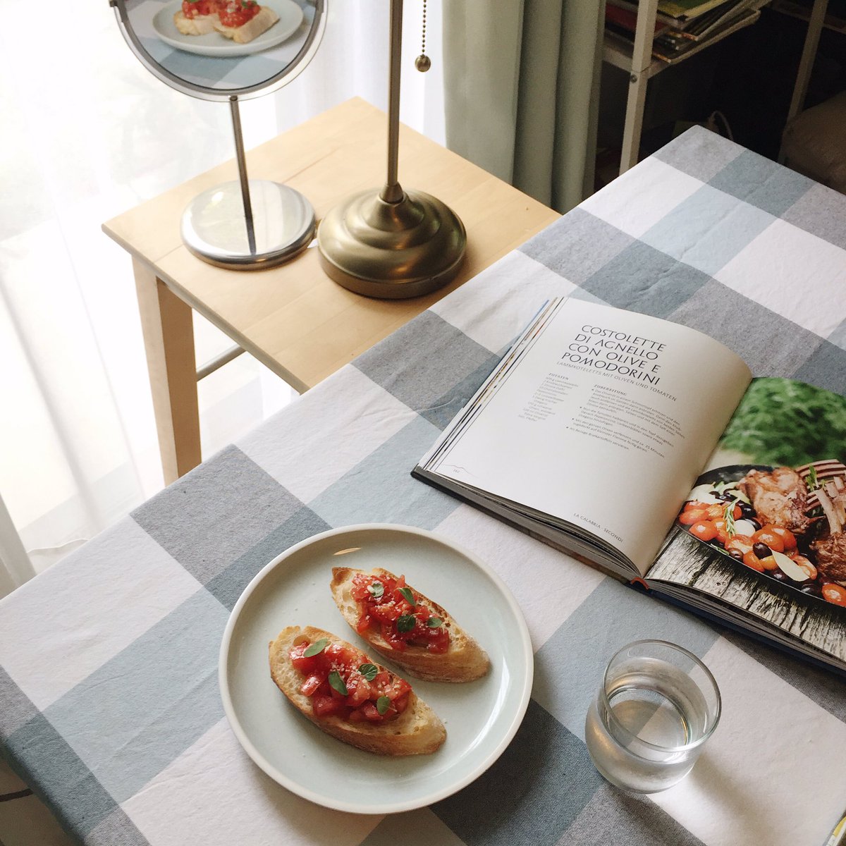Phakhins1's tweet photo. Bruschetta 
#kinkinkitchen #cooking #easydish
#ชุมชุนก้นครัว https://t.co/RQXgbVC9jK