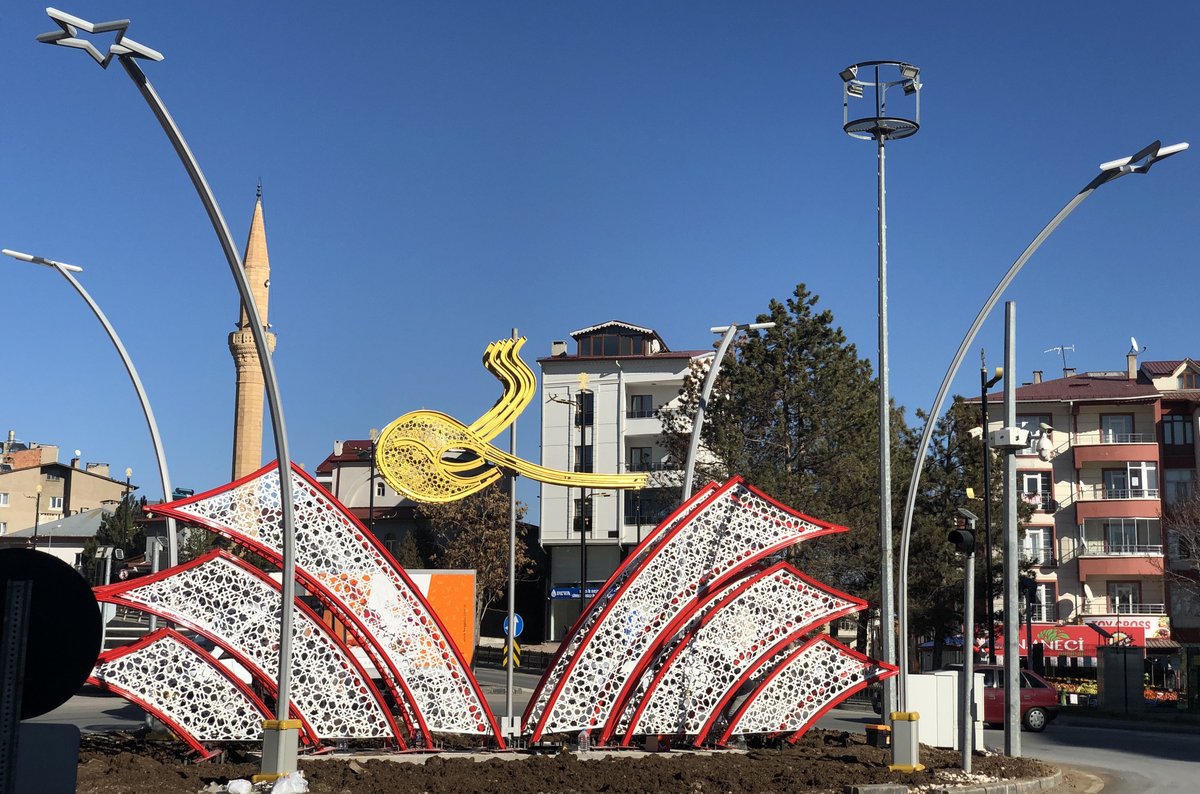 SİVAS BELEDİYESİ GAZİ LİSESİ KAVŞAĞI ŞEHİR GÖRSELİ YAPIM İŞİ / 2020

#led #ledlighting #streetlighting #aydinlatma #sehirgorseli #anatolialed #hakozmuhendislik #sivas