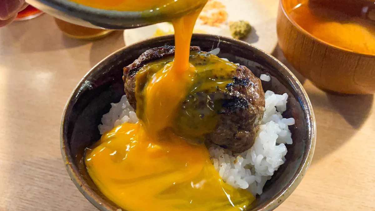 炭火焼きハンバーグと炊き立てご飯を食べたいならここ！渋谷駅から徒歩5分の「挽肉と米」