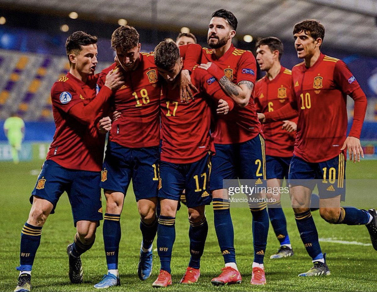 ProevolutionOF's tweet photo. What better way to start the #U21EURO with @SeFutbol than with a great 0-3 win against Slovenia! πͺπΈππ½
βοΈFirst win
βοΈTop of the group
#proevolutionplayers @gnzavila https://t.co/uj4oiBbhIf