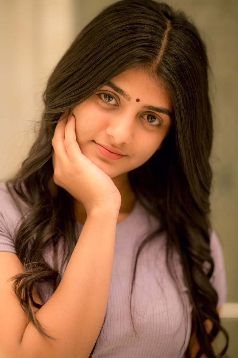 camsenthil's tweet photo. #GabriellaCharlton prettified with her cute look https://t.co/DdBDEhFdP5