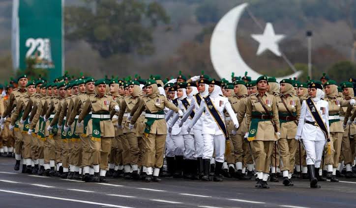 AliZafarsays's tweet photo. One nation. One destiny. 🇵🇰 #PakistanDayParade #Pakistan https://t.co/18ECEEMqBR
