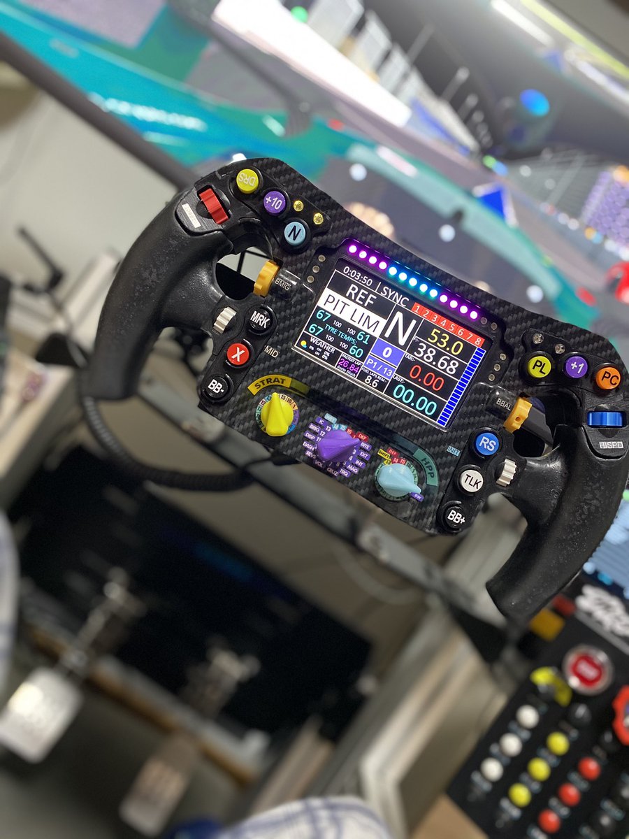 AurioBlock's tweet photo. Hoy empieza la temporada 2021 de @EGPCompeticion ,tocará sufrir un poco en Barhein,no vamos agusto pero se luchará atope 💪🏻🧨 https://t.co/i4B03QhFBU