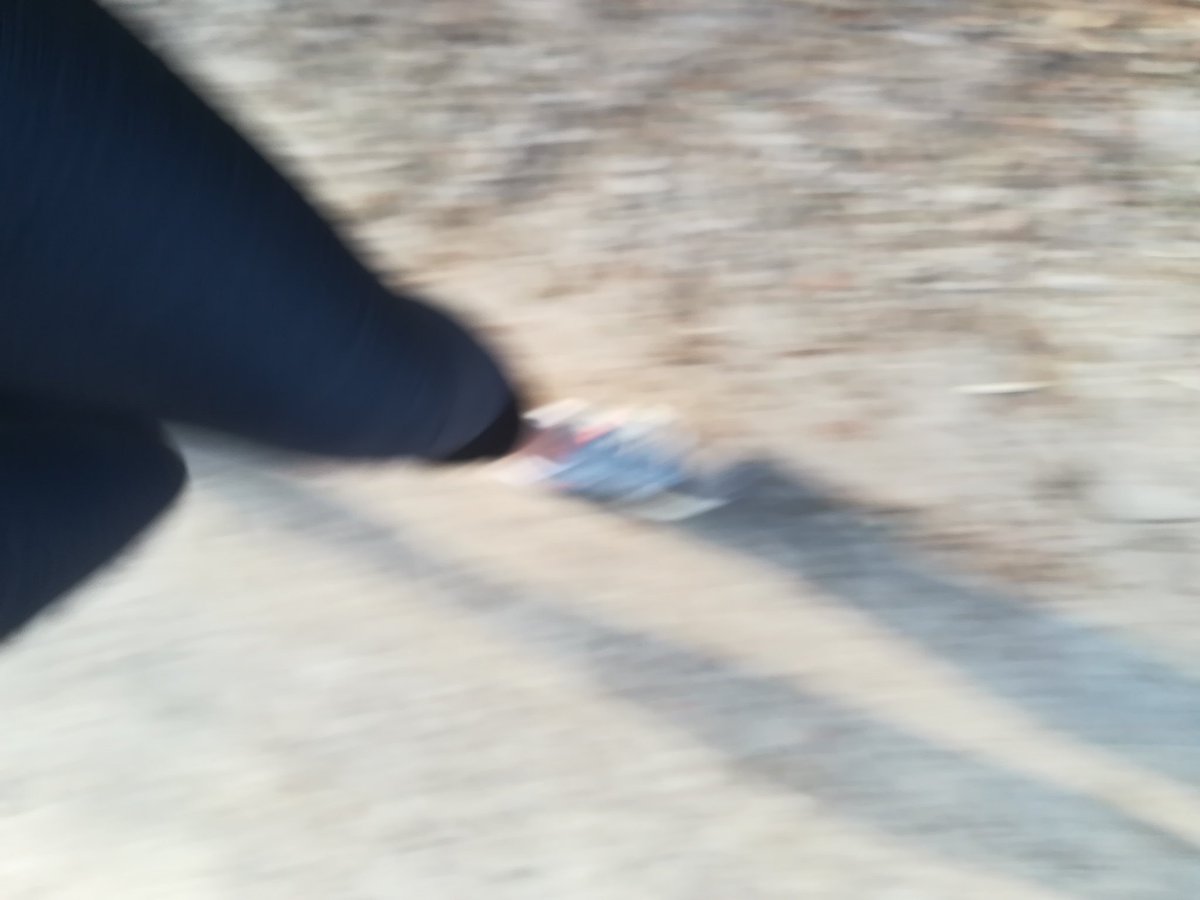 After 3 months finding every good excuse not to run, I couldn't find one today. So I ran, like the wind(more like a little breeze) and as fast my feed could take. I can assure you it wasn't that fast. But who cares!!