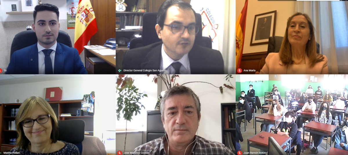 <a href="/anapastorjulian/">Ana Pastor Julián</a>, @Pepman34 y Marina Pollán, Directora del Centro Nacional de Epidemiología del <a href="/SaludISCIII/">Instituto de Salud Carlos III (ISCIII)</a>, nos hablan hoy de “España frente a la pandemia de la COVID-19”.
Investigación, vacunas y política han sido los tres ejes del panel. Gracias por vuestro tiempo.