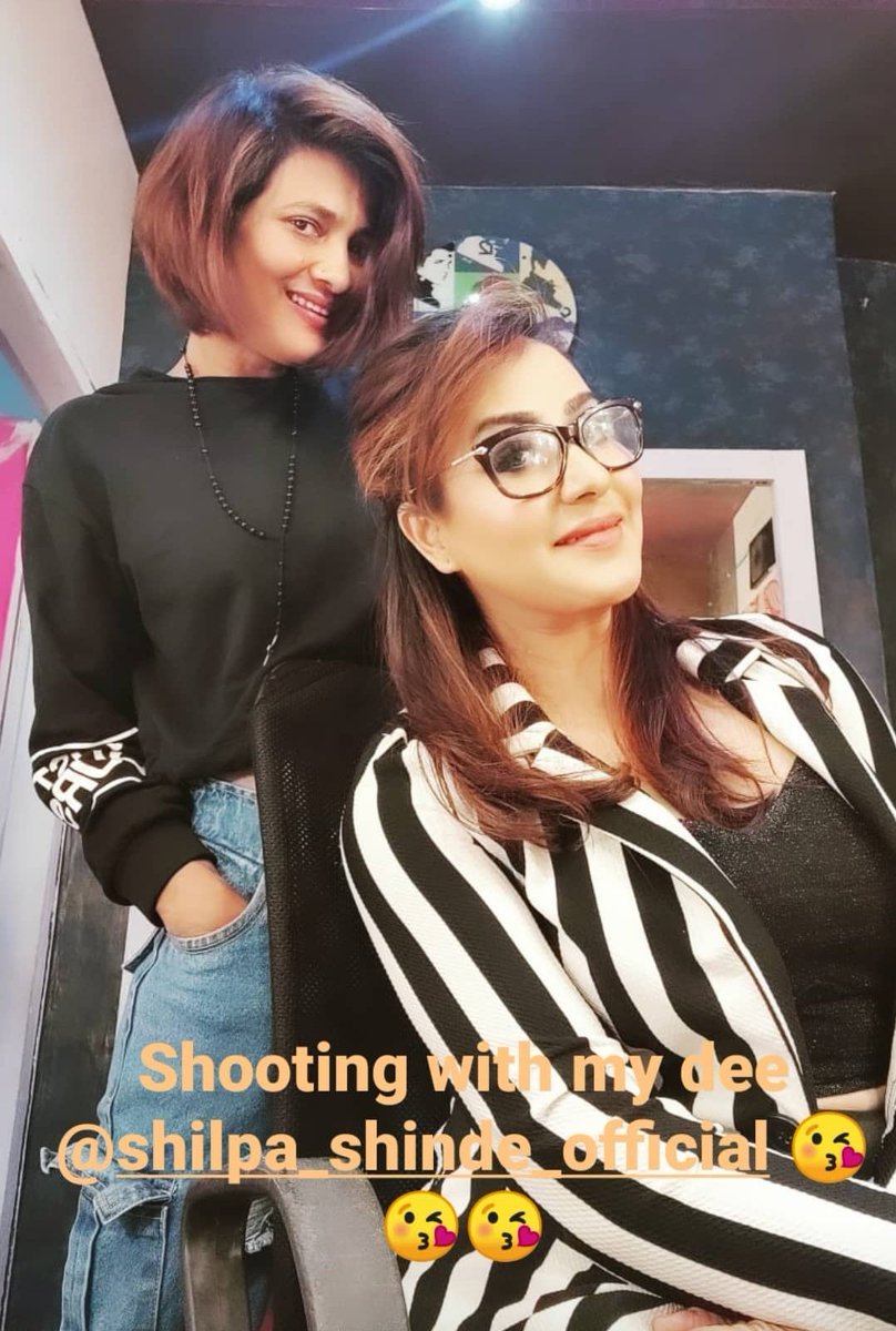 PHOTOSHOOT mode on!🔥

New pictures and more importantly something soon is around the corner,after HOLI most definitely we will be getting to know about it too!

#ShilpaShinde 😍🔥💥⚡

#UrbanLook
#TrendyLook