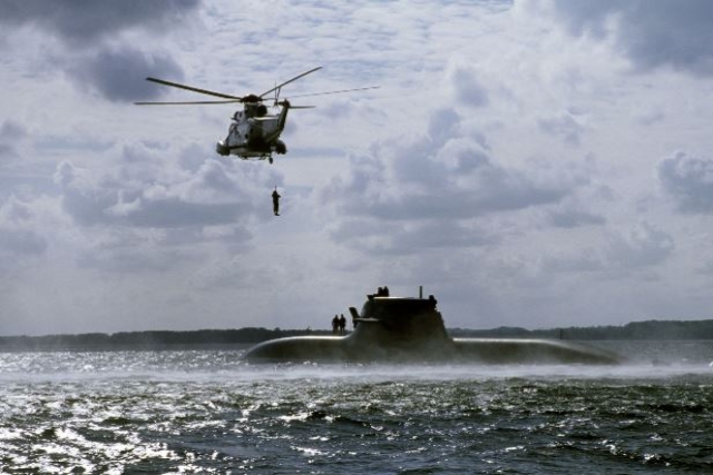 DefenseMirror's tweet image. .@thyssenkrupp @thyssenkrupp_en #Germany #Norway #Type212 #submarine :: Thyssenkrupp to Build Six Type 212 CD Submarines for Germany, Norway defenseworld.net/news/29212/Thy…