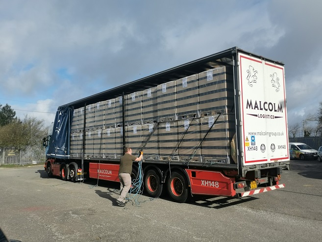 GowerBrewery's tweet photo. More bottles being delivered today!🍻
52 pallets, can you guess how many bottles that is?🤔
#bottles #52pallets #morebottledbeer #beercounter #gowerbrewery #brewery #gowergold https://t.co/b3g963K21P