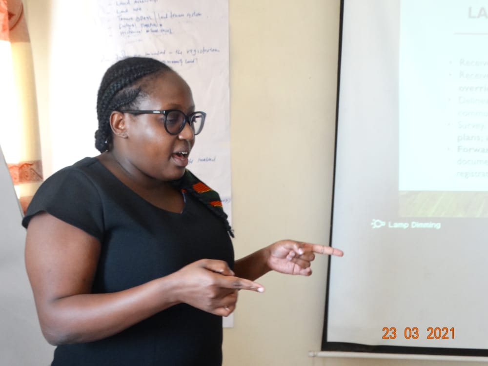 RECONCILE1999's tweet photo. What are the opportunities presented by #Communitylandke for women, youth and the indigenous communities?
#LSNSALandReforms https://t.co/Os7pmt0NS0