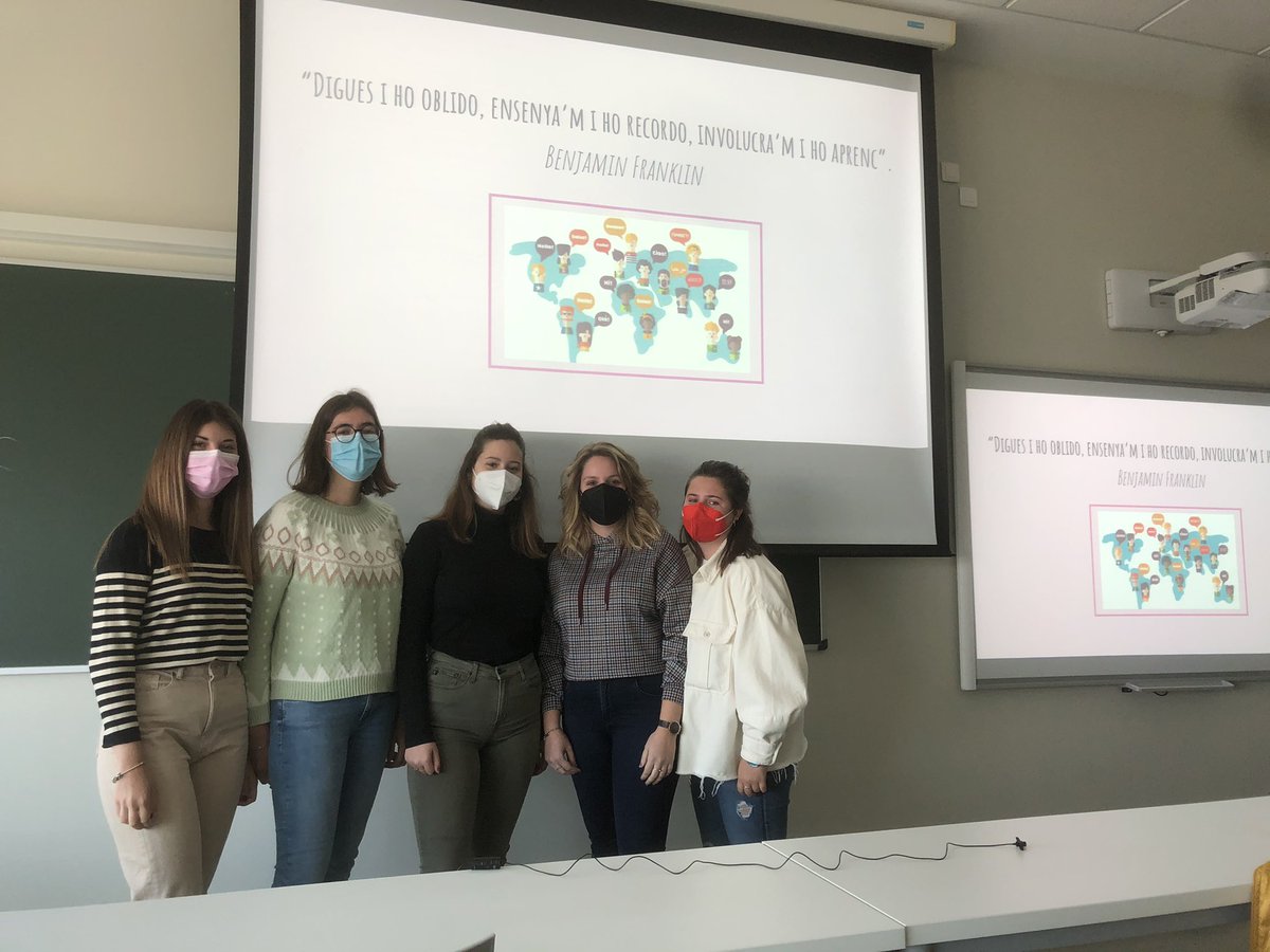 TeamBlau1's tweet photo. Vos ha agradat la nostra presentació? Gràcies per la atenció🎈 https://t.co/EppawwpG5r