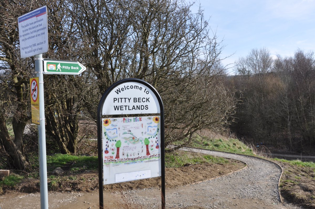 TurfsUp_'s tweet photo. We met with @LowergrangeC & @tofisabiha to identify the spaces in #pittybeck we will uplift. Exciting times ahead. The #greenspace redevelopments are also looking fab! @JoinUsMovePlay @KammySiddique @bradford2025 @bradfordmdc #Response2 #watchthisspace https://t.co/nF7G1arPcU https://t.co/GU9E6hWhEc
