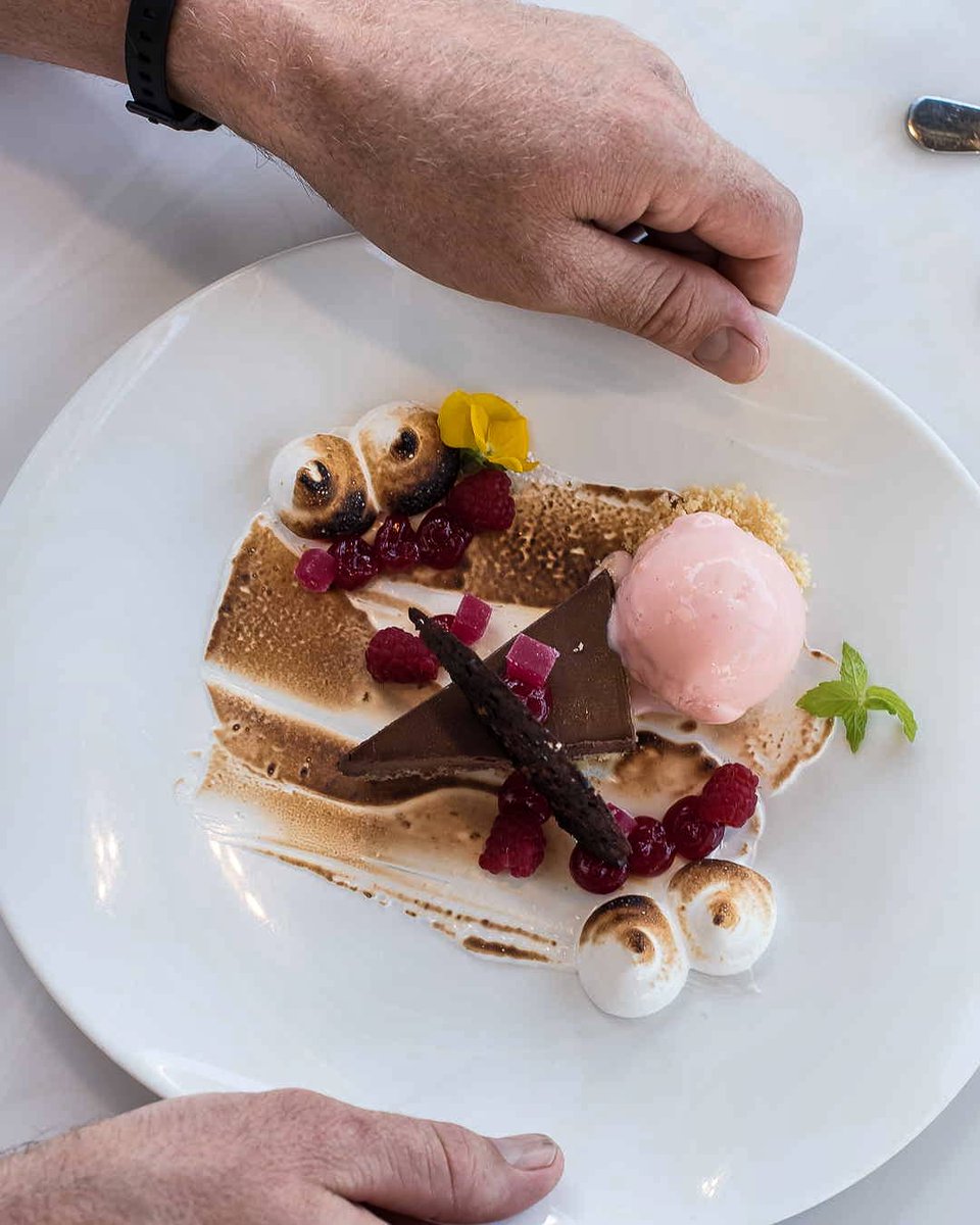 The Little Hedonist tweet media