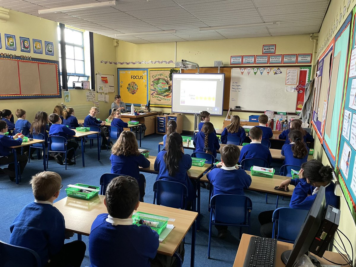 RhosdduSchool's tweet photo. Year 3 and 4 are having a virtual session delivered by PC Ellis. We are learning how to stay safe when online. 👮🏻 #northwalespolice #Stayingsafeonline https://t.co/6qOXRGjLzg
