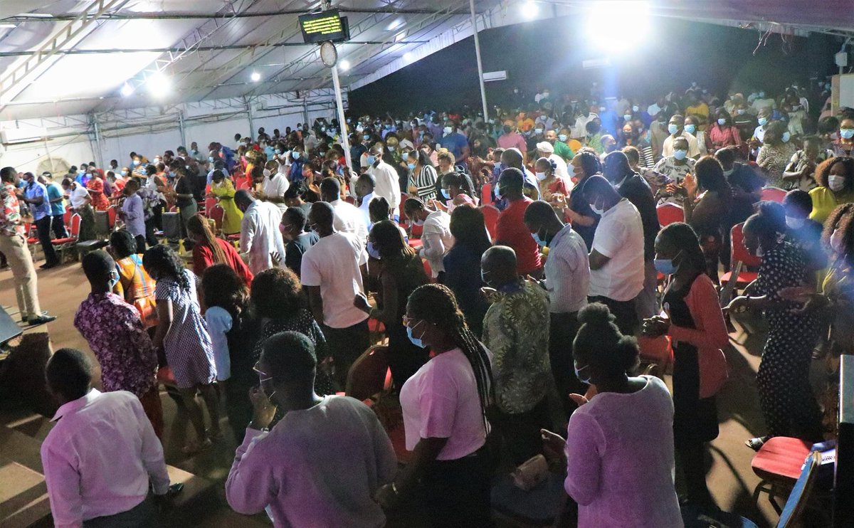 danielamoateng's tweet photo. Peter was a human being but was able to walk on water...he broke a record. Today u are breaking records and receiving a miracle..amen LASTNITE was great.Don’t miss #2services sunday #8am&#10:30am #powi Power Of Worship International Ministries
Click link: https://t.co/XxTffmYca7 https://t.co/jSj7aIhfyV
