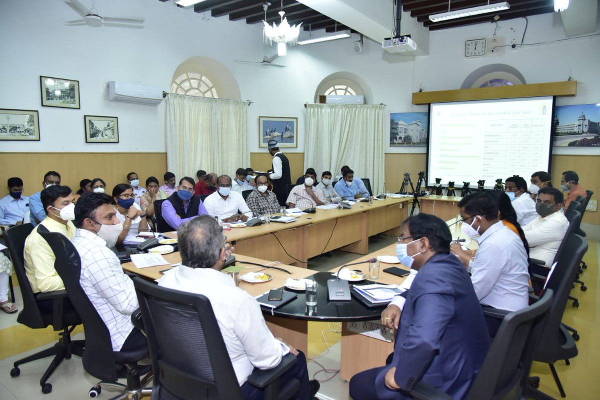 bengalurulive_'s tweet photo. From April 1, RT-PCR negative #certificate is mandatory for all out-of-state visitors to #Bengaluru
#BBMP will stamp all #Covid19 patients, even those in #home #isolation
https://t.co/Y0SXazN1Ne
#Bangalore #Covid19positive #CoronaVirus #RTPCR #Covidnegative #HandStamping https://t.co/PusZIdGg03