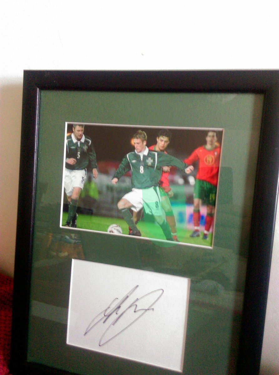 Jamie_Belfast41's tweet photo. One that hangs in the house..#Davis skinning Ronaldo..2005..#125caps.. https://t.co/92D6upbrNh