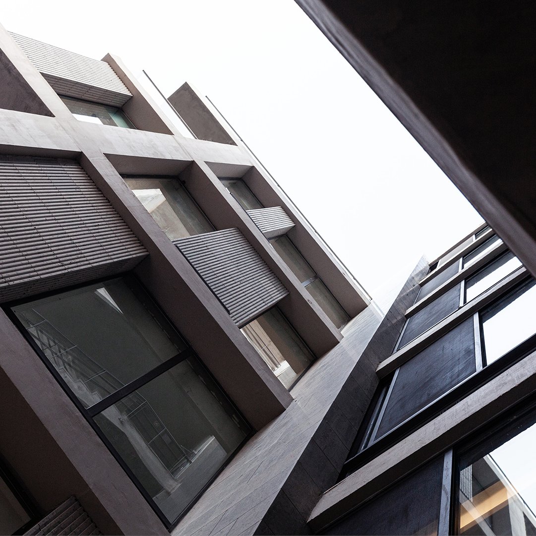 DhParadigm's tweet photo. Maraqa spaces offers the duality between the stairs as stack of continuous objects and the façade as a projective abstraction. 

#Paradigmdh #architecture #strategy #design #innovation #Amman #Jordan #germany #building #commercial #architectureday #facadedesign https://t.co/zgpeFWbBhG