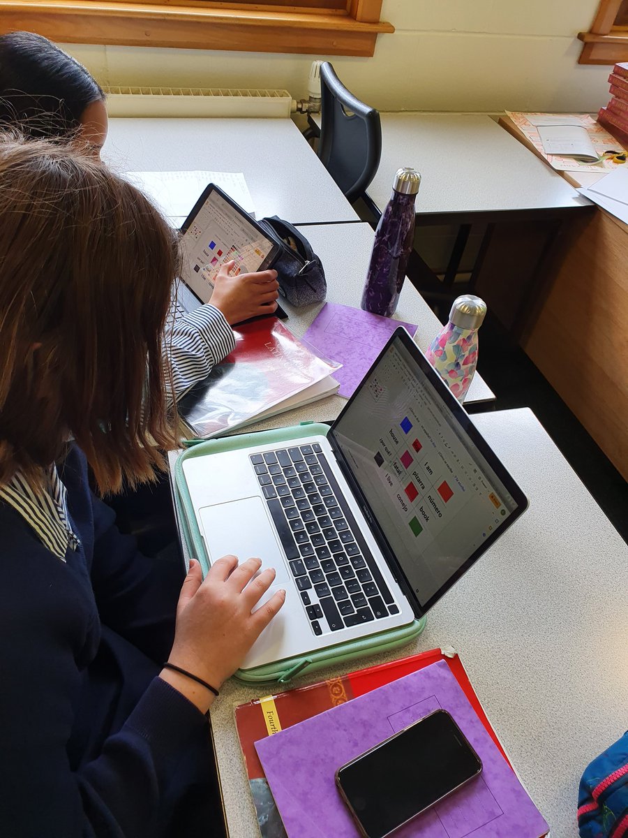 NorthamptonHigh's tweet photo. Year 7 Spanish enjoying a #Digacy lesson today with an unusual outcome in the @GetKahoot π #LearningTweets @langsnhs https://t.co/EZigpek1K3