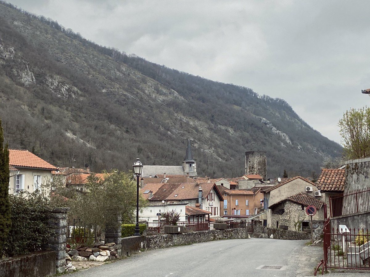 Sempastoushp's tweet photo. [#SurLeTerrain] Je suis aujourd'hui sur l'ancien canton de Mauléon Barousse  : 
Au programme : 
💬Rencontre des élus et des acteurs du territoire
🧀👷🏻‍♂️Visite de la ferme fromagère de Sost et de l’usine de chaux d’Izaourt  

⤵️Dérouler pour suivre les étapes de la journée https://t.co/GvdbGYNKUa