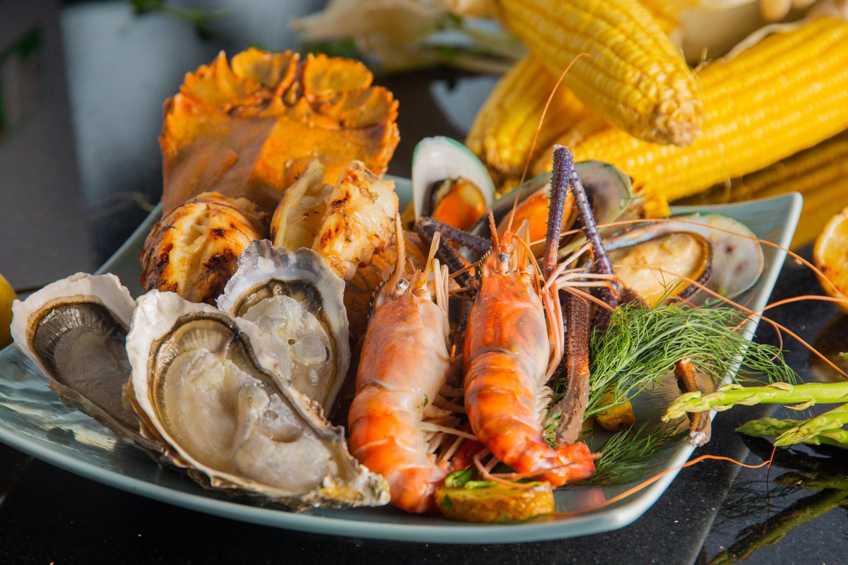 Savor delectable slipper lobsters, oysters, giant river prawns and mussels in a one platter of flavors. 
Sunset Bar will be open for a la carte lunch and dinner from April 1- April 4, 2021. 
CLICKHERE: bit.ly/SofitelManilaD….