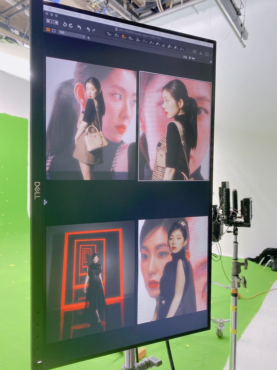 Baejoohyunews's tweet photo. [PHOTO] 210325 #IRENE x PRADA X VOGUE Korea - 2020 F/W Making #아이린 #REDVELVET @RVsmtown #IreneXPrada
https://t.co/SgLGjvZ7JE
https://t.co/zwiDZhqbmZ
https://t.co/fbzcopgt0v
🔗 https://t.co/Zi7ifMTmtc https://t.co/1kEcF2JEhB