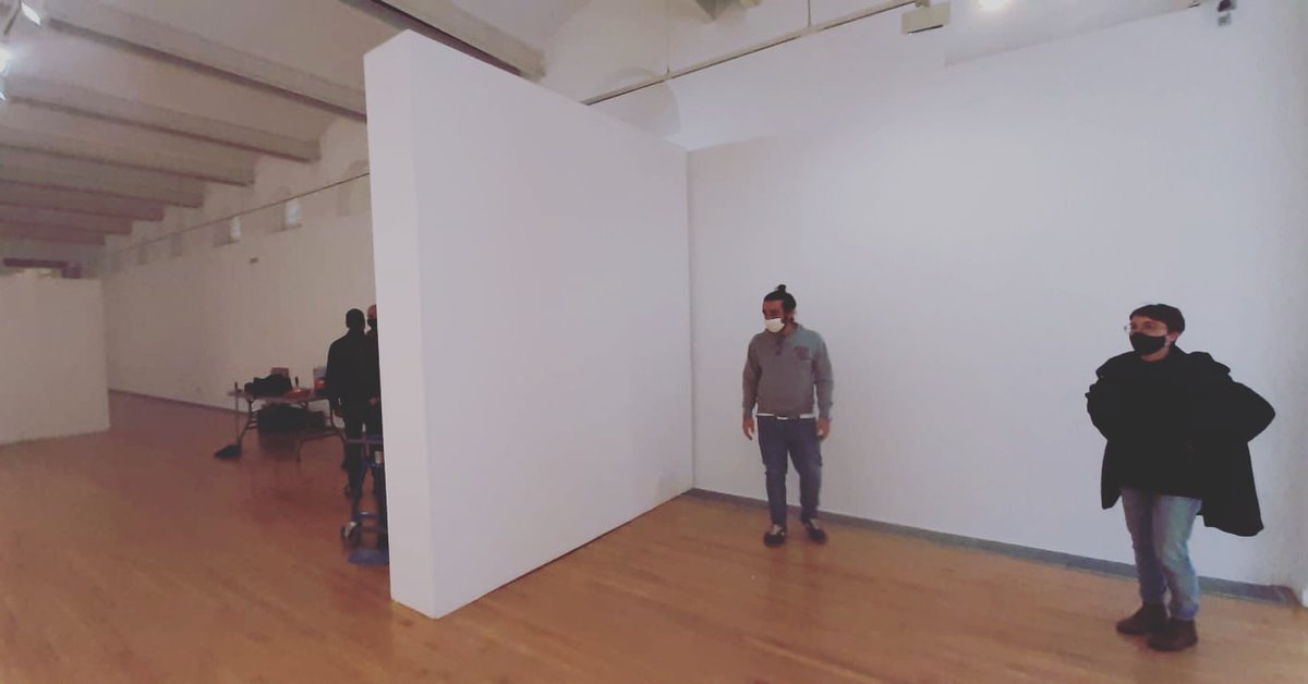 RadioSabadell's tweet photo. A les 11:30 #AlMatí:
 🔺 #ElCubBlanc Co[vu]s de Gil Gelpi a l' @Ac_BellesArts 
🔺 El Museu d’Art presenta una exposició de Llorenç Ugas Dubreuil
🔺 Via Crucis i la processó de Can Puiggener
🔺 Macroprojecte d'art urbà:@inscanoriac

📻94.6
▶️https://t.co/3gfxpIyXef https://t.co/zBMQS9qBqU
