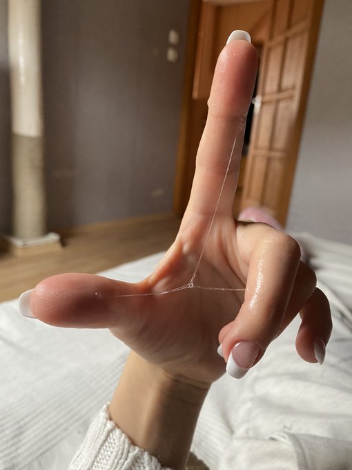 For the record☝🏼I didn’t have cum in my hair this morning🤷🏻‍♀️😂 but this is my cum from the other day<a href="/tag/mvsales"class="tags"><span>&#35;mvsales</span></a>