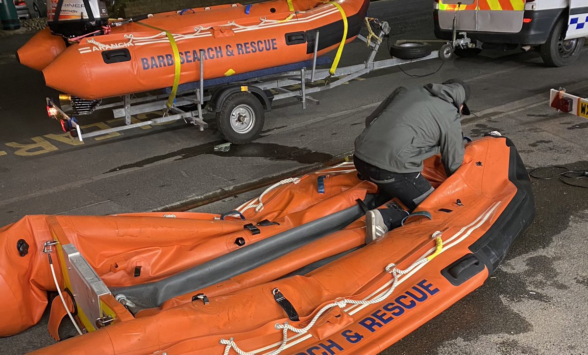 BARB_OPS's tweet photo. @BARBSAR_04 deflating, removing floor, checking and deep cleaning our #arancia IRB, before recommissioning back to service after inspection. Ready for taskings with @barbhovercraft and @SLSGB #floodtaskforce if needed! #alwaysready #volunteers #floodrescue https://t.co/QBuQSloa8W