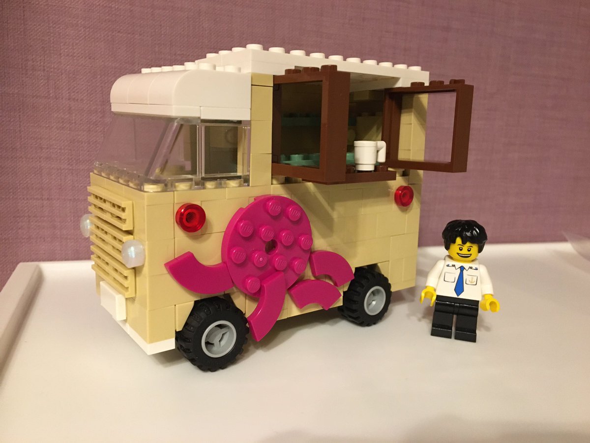 61111116ti's tweet photo. OP&amp;ED曲も楽しみ
予告見てタコカー作って見たけど、フィグとのサイズ感が合ってない🥺

 #珈琲いかがでしょう https://t.co/rKiWdLgPE3