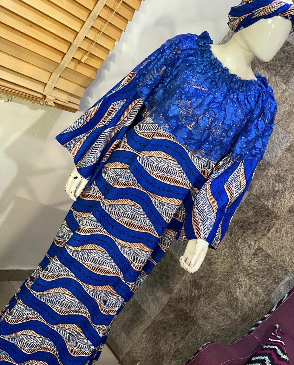 WaliskisT's tweet photo. Feeling blue today. 

#WaliskisTailoring
#Styling 
#Fashion https://t.co/z85A9SWLAb