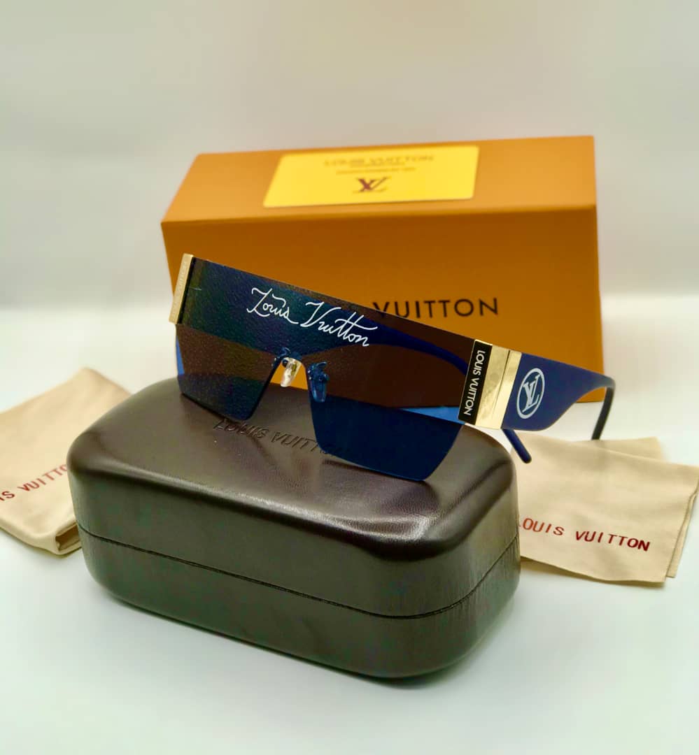 promisval's tweet photo. We have restocked our quality sun glasses and are now available in store. 

Price: 8000

Thread 👇👇 https://t.co/VvzqBKhDVk