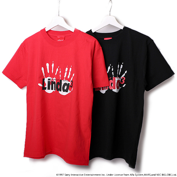 販売中】 「リンダキューブ」のロゴがプリントされたTシャツ。赤と黒の